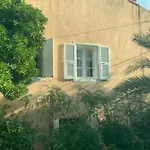Bed & Breakfast Les Rosiers - Hellebore