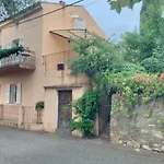 Les Rosiers - Hellebore Bed & Breakfast Conca