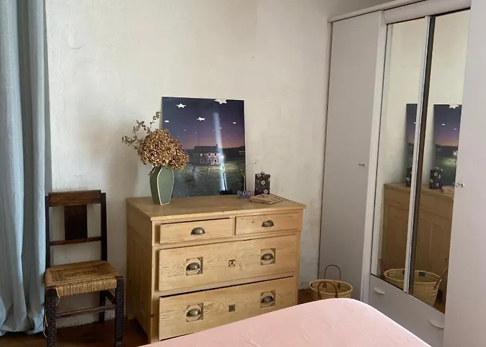 Les Rosiers - Hellebore * Conca